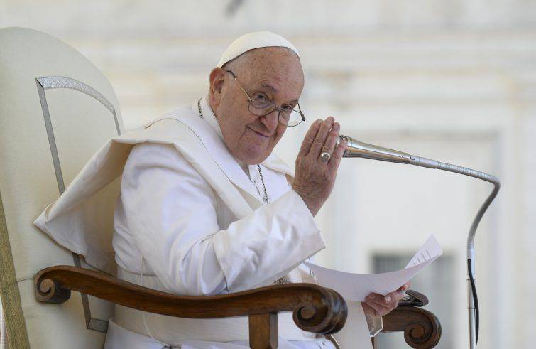 Papa Francesco: la celebrazione comune della Pasqua non sia più un'eccezione