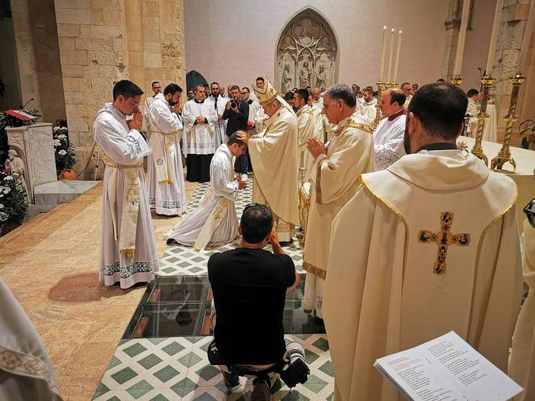 Domenica il vescovo Checchinato ha ordinato tre nuovi sacerdoti